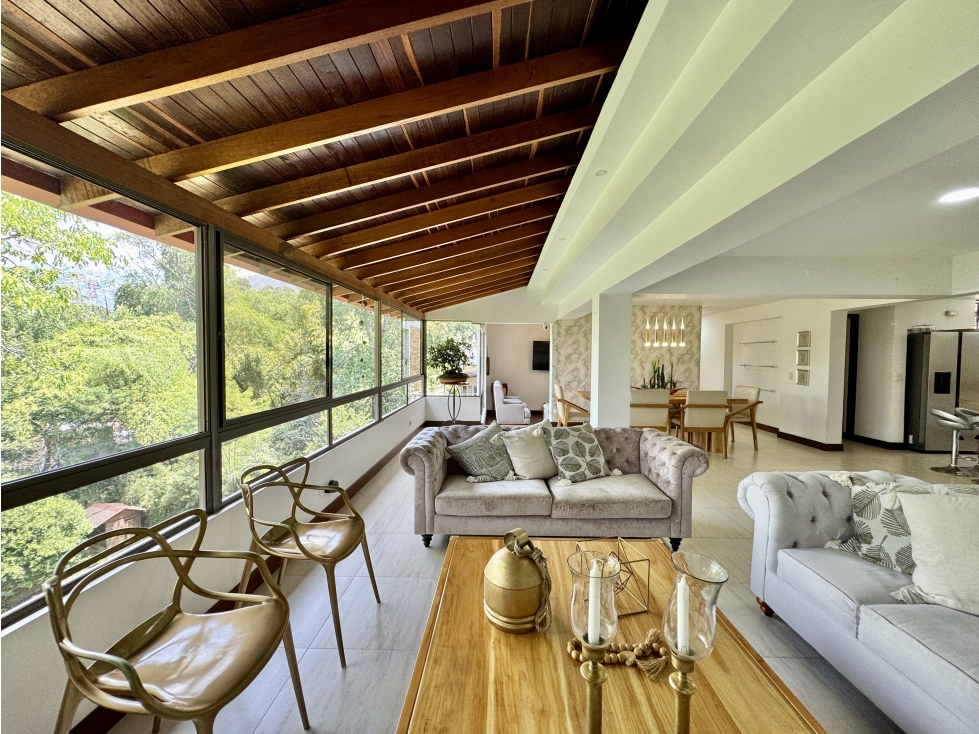 Casa en Venta Lote muy extenso - El Tesoro - El Poblado - Medellín — foto 4