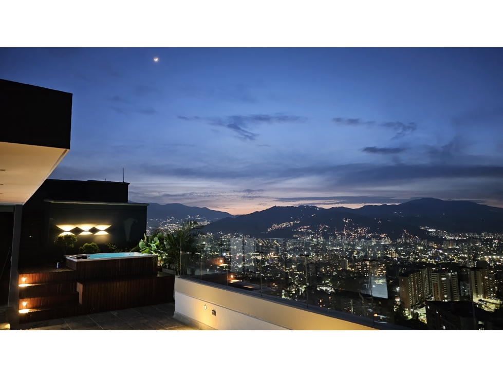 Apartamento / Penthouse en venta - Duplex - Loma de Los Mesa Envigado