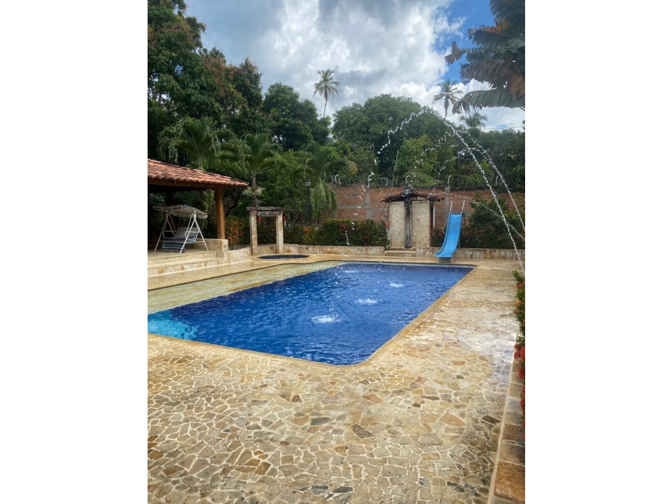 Arriendo Finca En Sopetran - 1