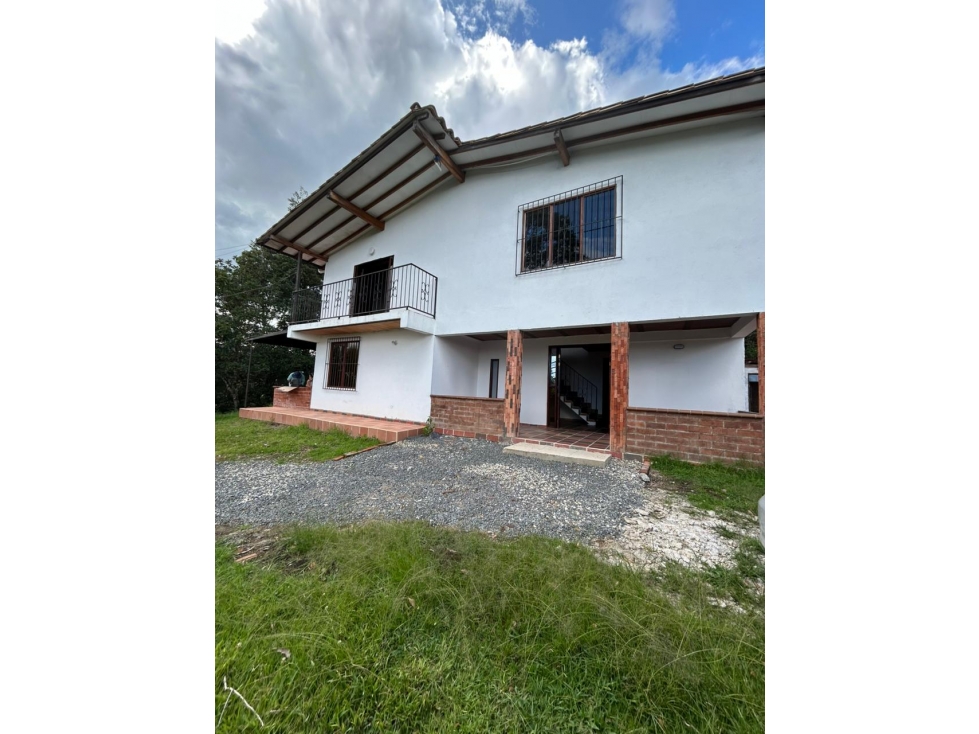 FINCA EN GUARNE PARA ARRIENDO - 2