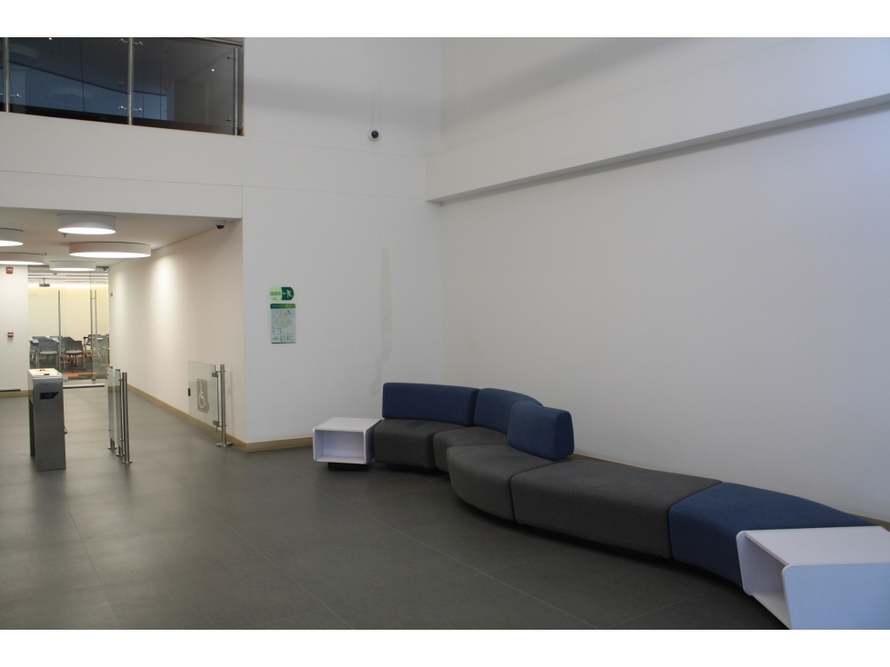 ARRIENDO AMPLIA OFICINA 315 - MUNICIPIO DE CAJICA - 2