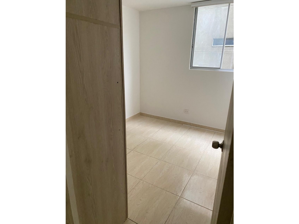 Vendo apartamento 3 habitaciones avenida ambala — foto 3