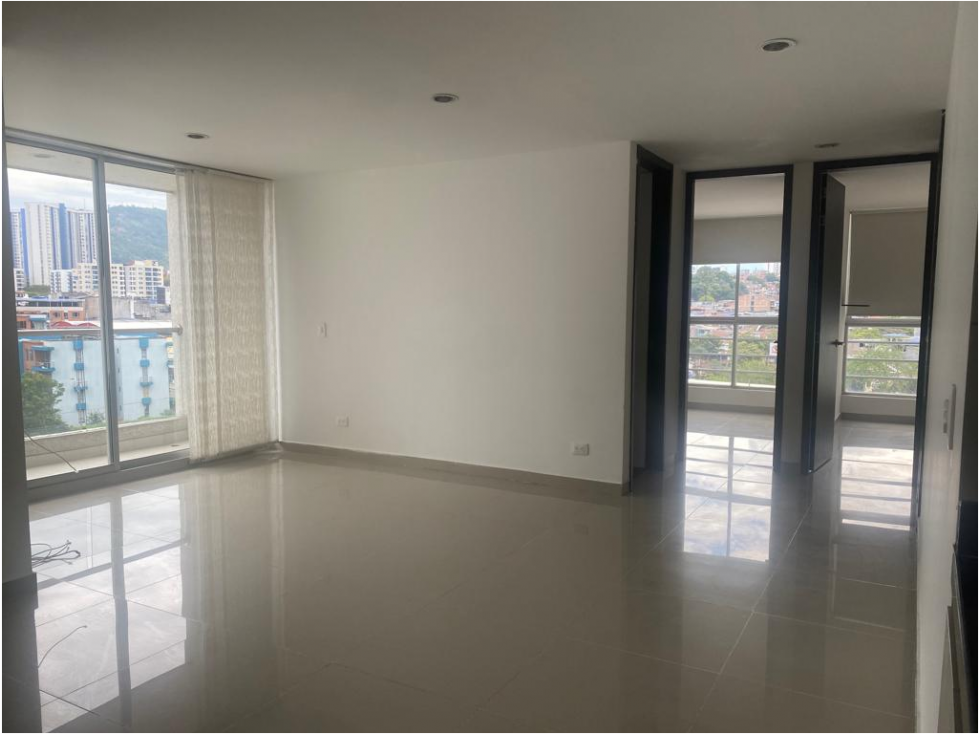 VENDO APARTAMENTO 3 HABITACIONES PISO 19 MILLA DE ORO — foto 4