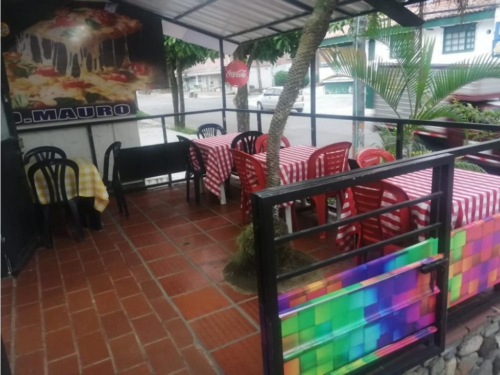 VENDO CASA DE 3 PISOS EN BARRIO CADIZ - 4