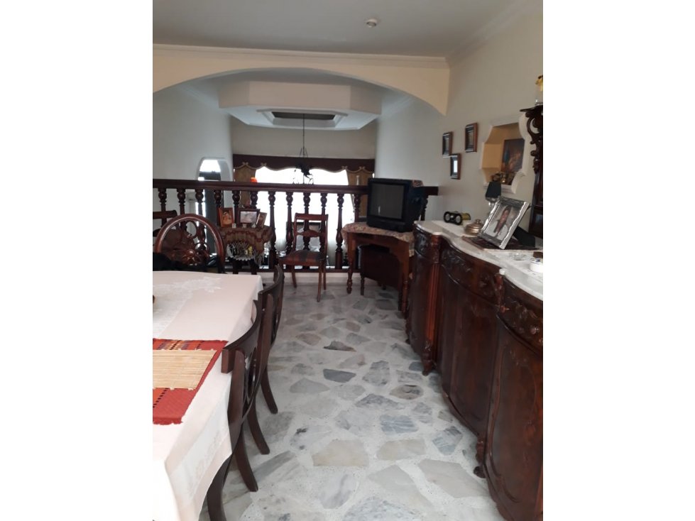VENTA DE CASA EN LA CASTELLANA