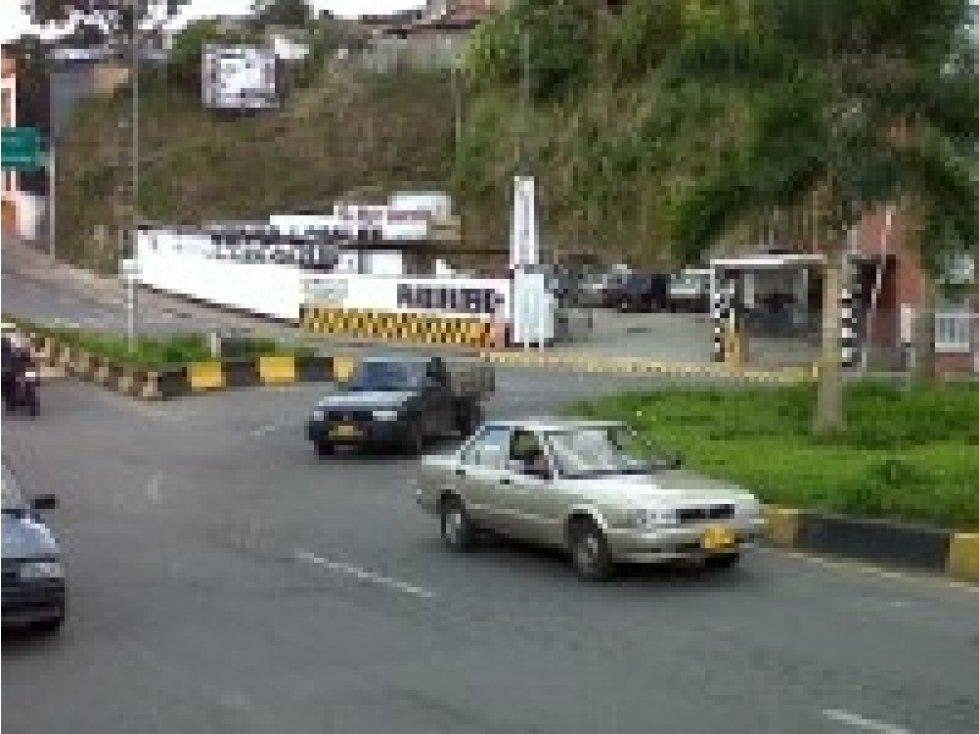 VENTA DE LOTE EN EL CENTRO DE ARMENIA