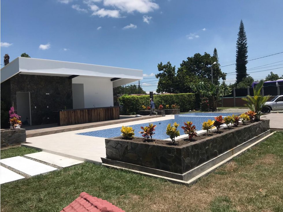 VENTA CHALET PARA ESTRENAR VIA AL AEROPUERTO - 3