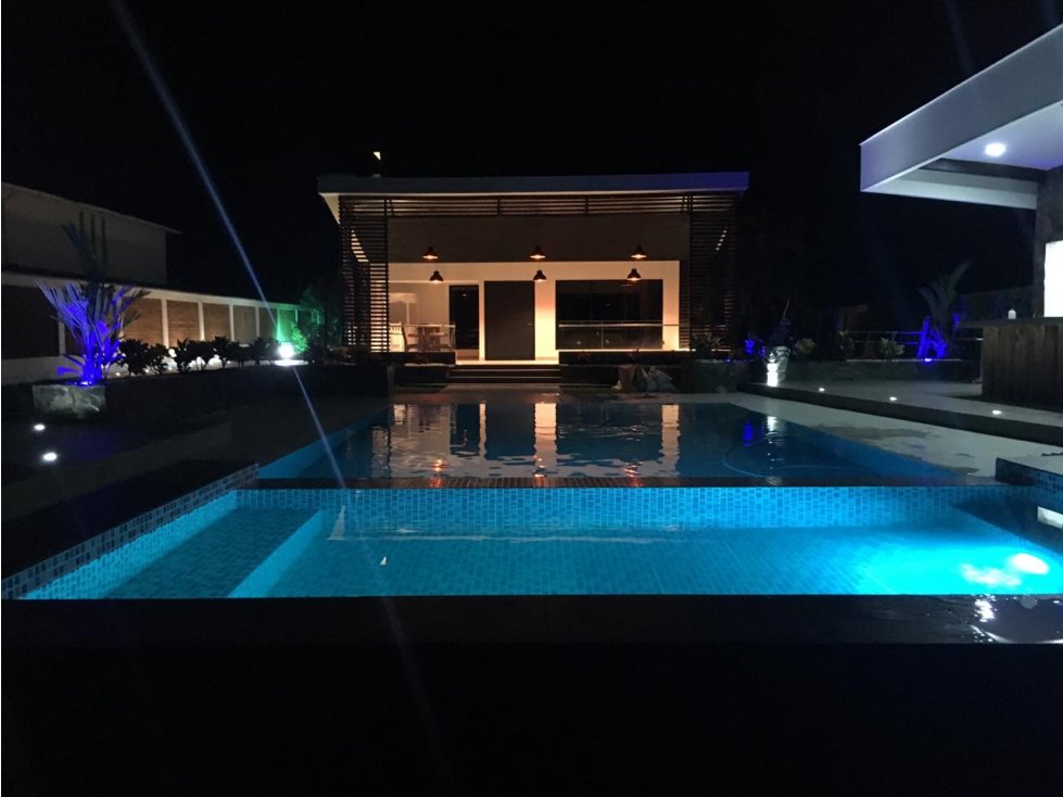 VENTA CHALET PARA ESTRENAR VIA AL AEROPUERTO - 5
