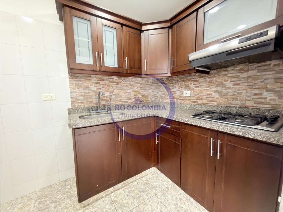 Vendo Apartamento Esquinero con parqueadero en San Gil - 2
