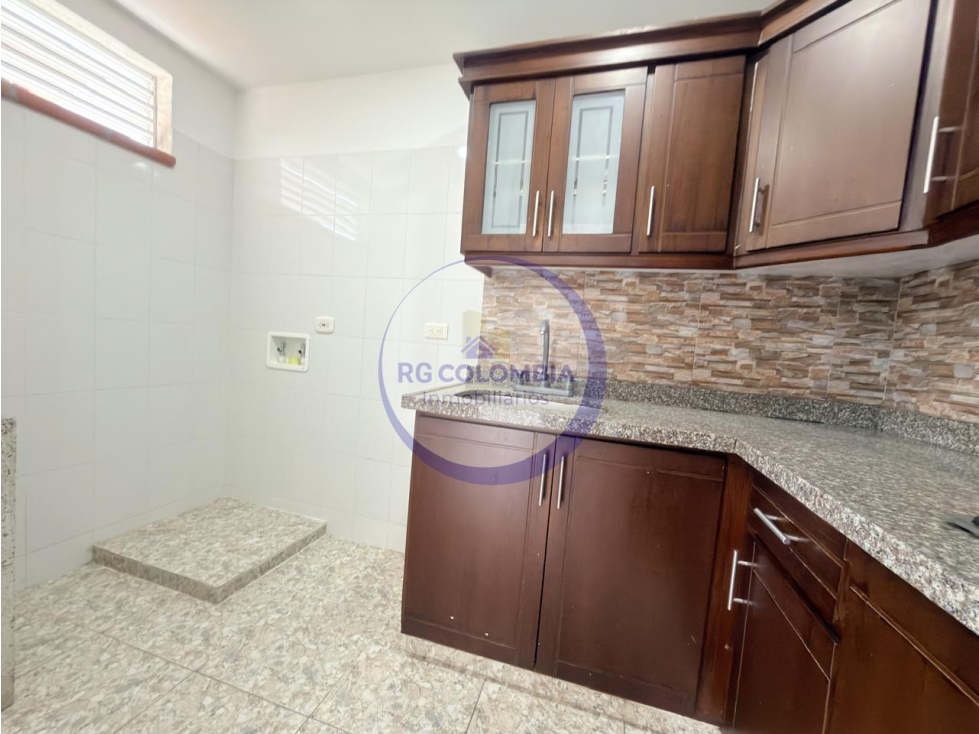 Vendo Apartamento Esquinero con parqueadero en San Gil - 5