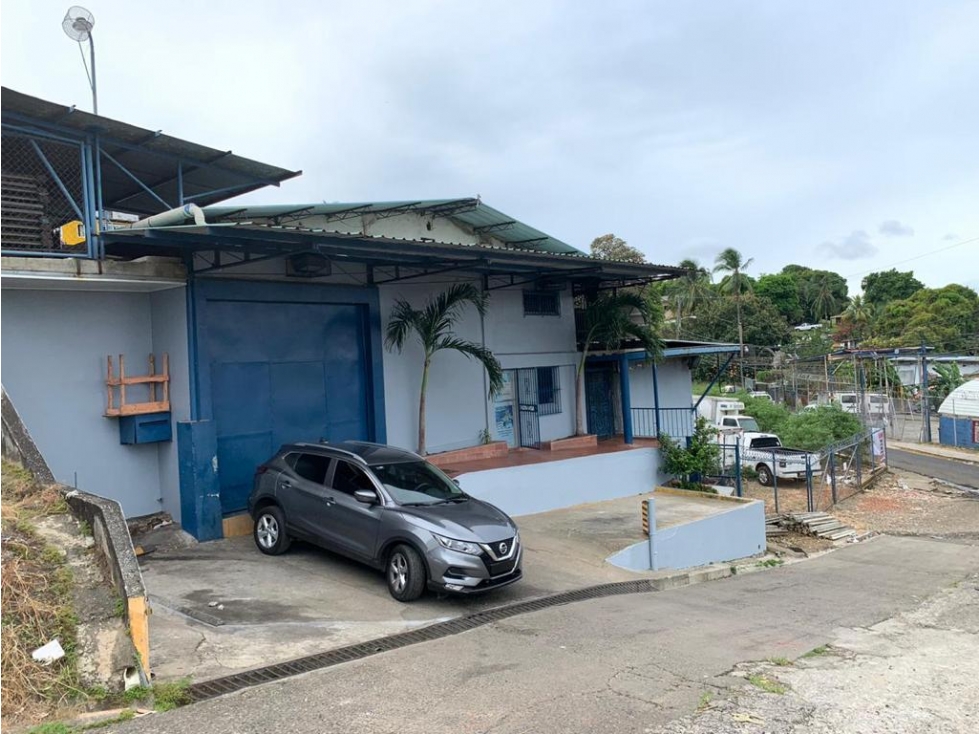 Se Vende Galera en Pueblo Nuevo