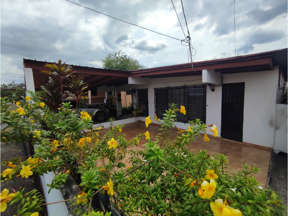 Se Vende Casa en Villa Cáceres
