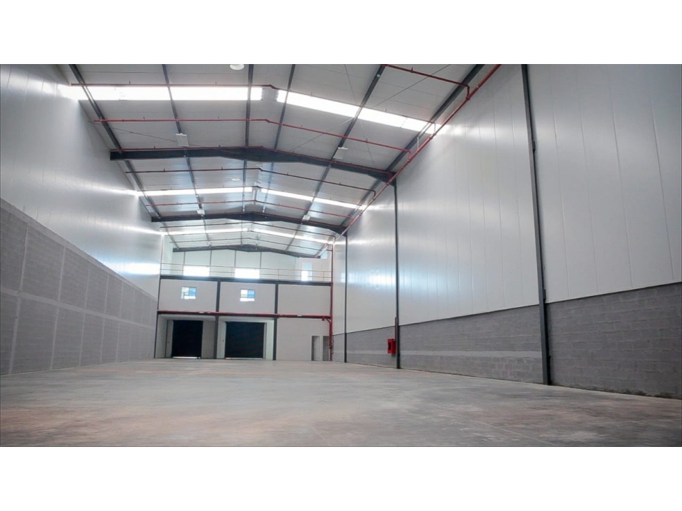 Centro Logistico Dos Caminos