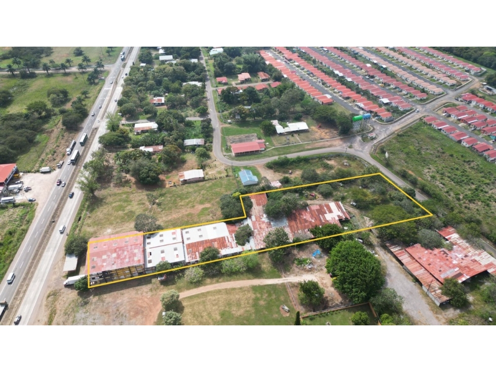 Propiedad Industrial en Aguadulce - 3