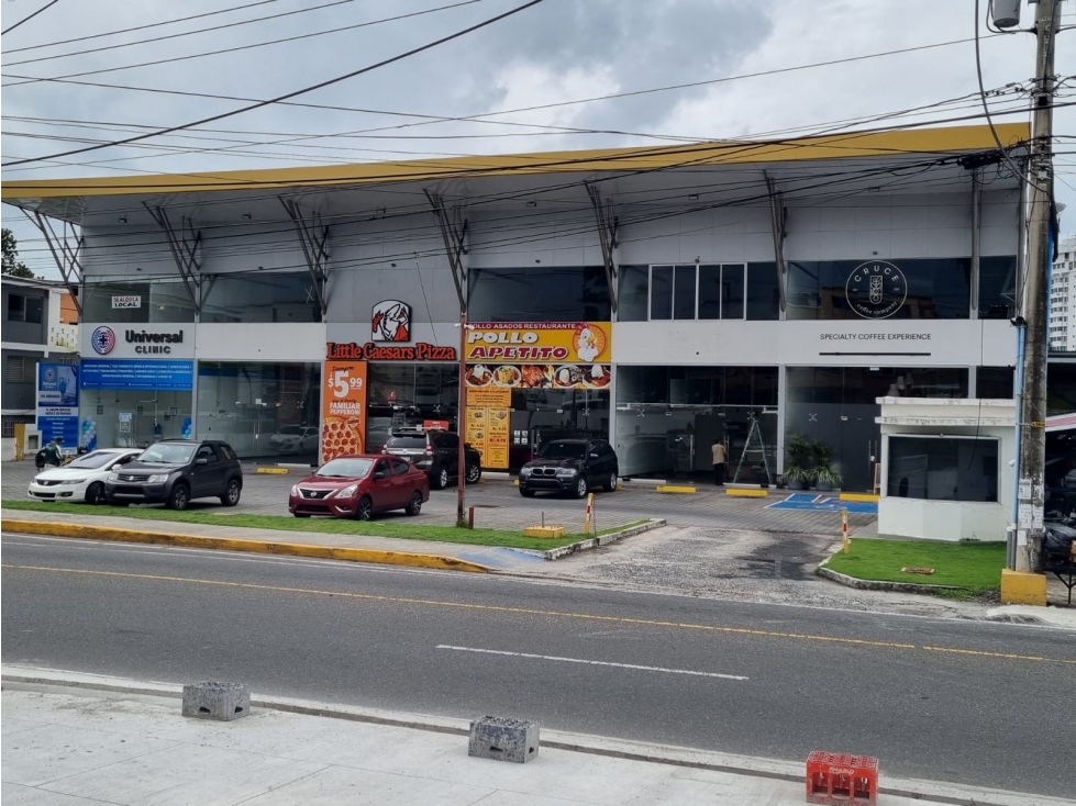Local Comercial en Parque Lefevre