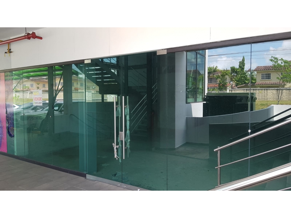 Se Vende Local en Condado Mall - 5
