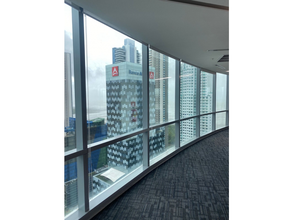 SEA CONFIABLE VENDE O ALQUILA OFICINA EN PH FINANCIAL PARK — foto 2