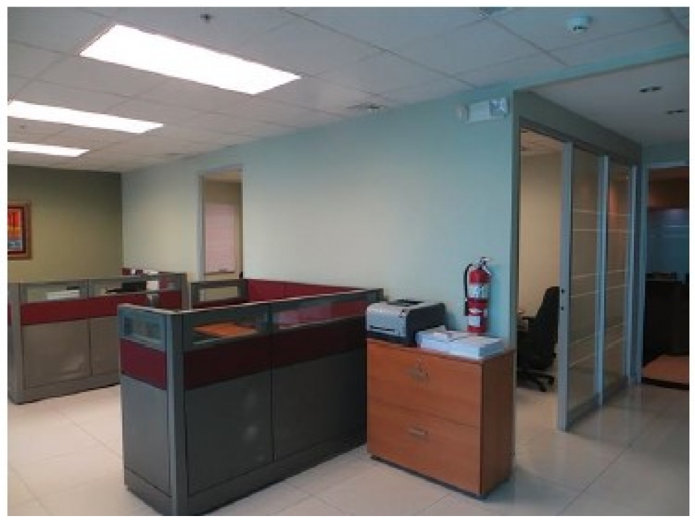 SEA CONFIABLE ALQUILA O VENDE OFICINA EN PH OCEAN BUSINESS PLAZA — foto 2