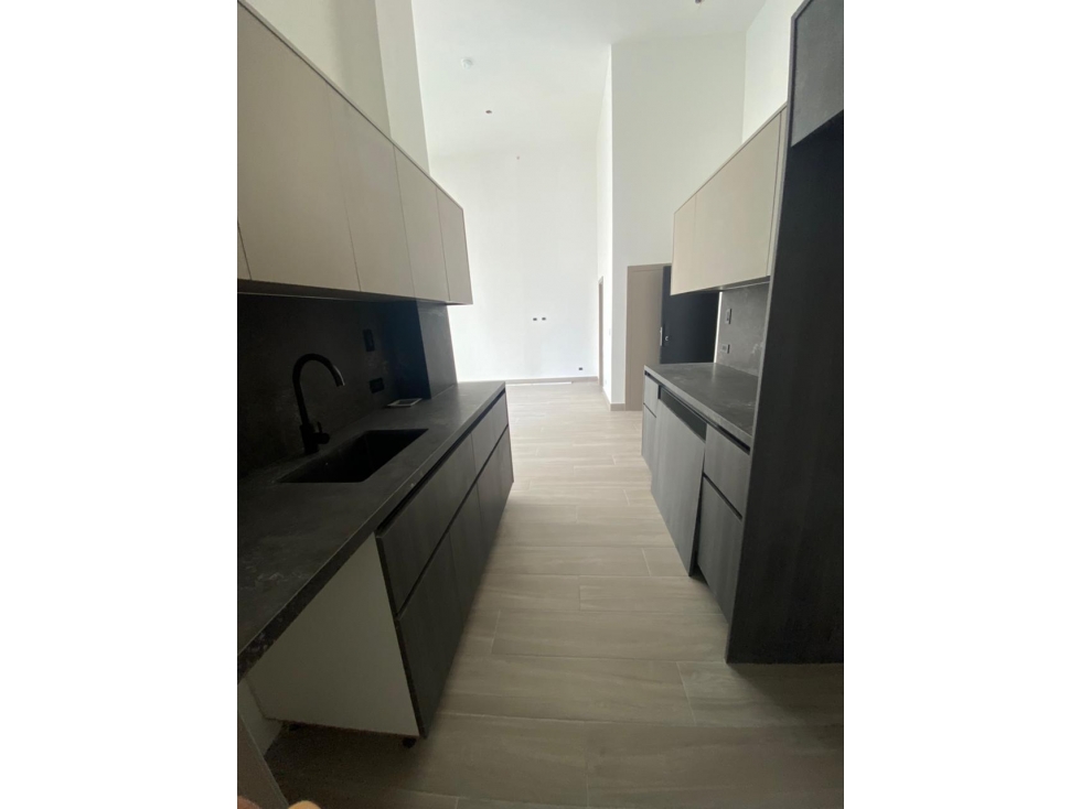 SEA CONFIABLE VENDE ELEGANTE APARTAMENTO PH DOVLE — foto 6