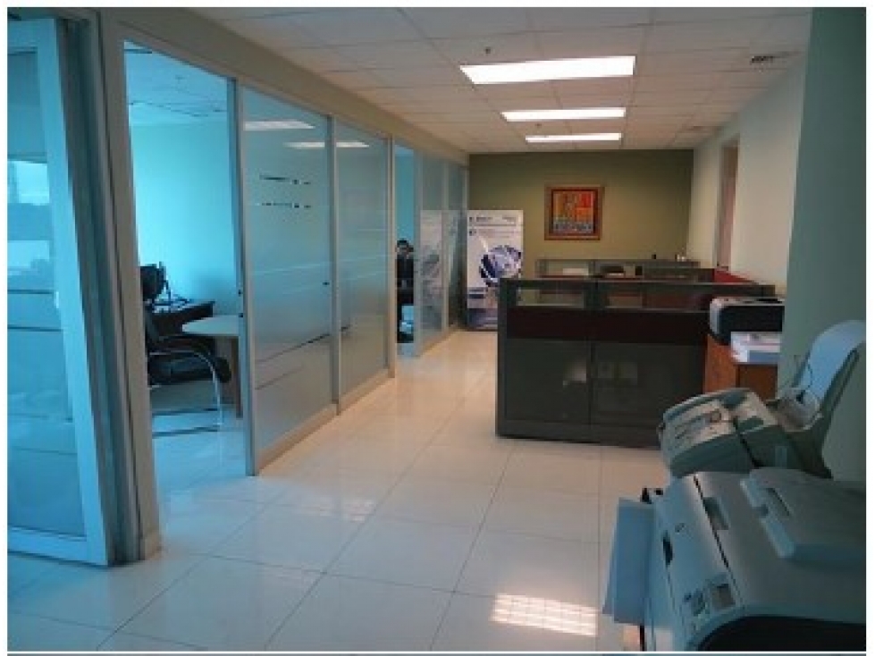 SEA CONFIABLE ALQUILA O VENDE OFICINA EN PH OCEAN BUSINESS PLAZA