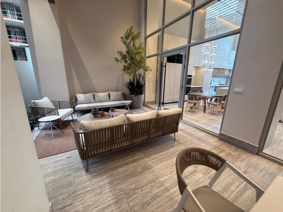 SEA CONFIABLE VENDE APARTAMENTO EN PH OCEANA 2 RECAMARAS