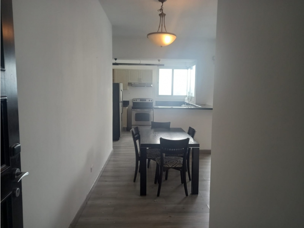 SEA Confiable Vende PH Vista del Mar Av Balboa 2 Recamaras — foto 2