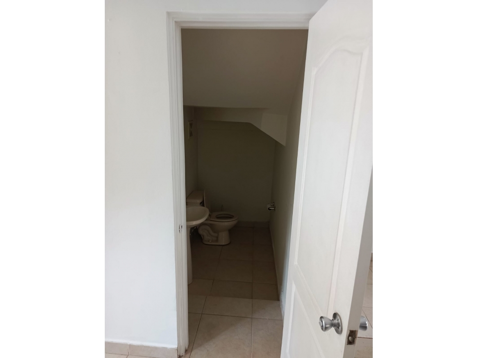 SEA CONFIABLE VENDE CASA EN VERSALLES 3 RECAMARAS — foto 6