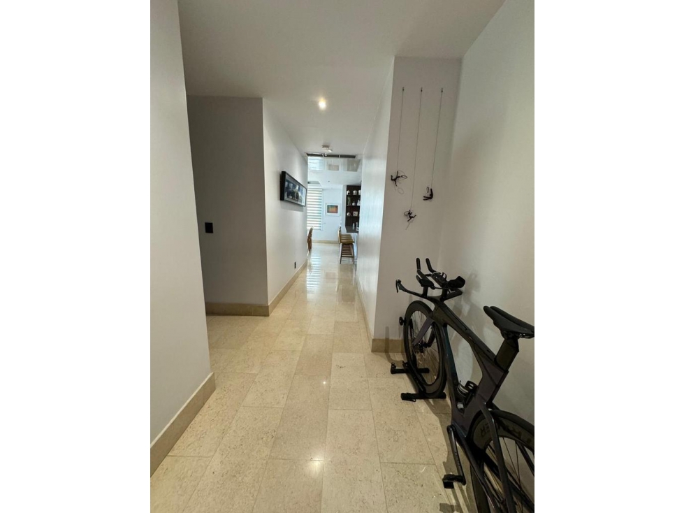 SEA CONFIABLE VENDE APARTAMENTO EN PH GREENVIEW 3 RECAMARAS