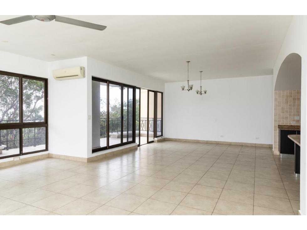 SEA CONFIABLE VENDE APARTAMENTO EN PH AMADOR HEIGHTS 3 RECAMARAS