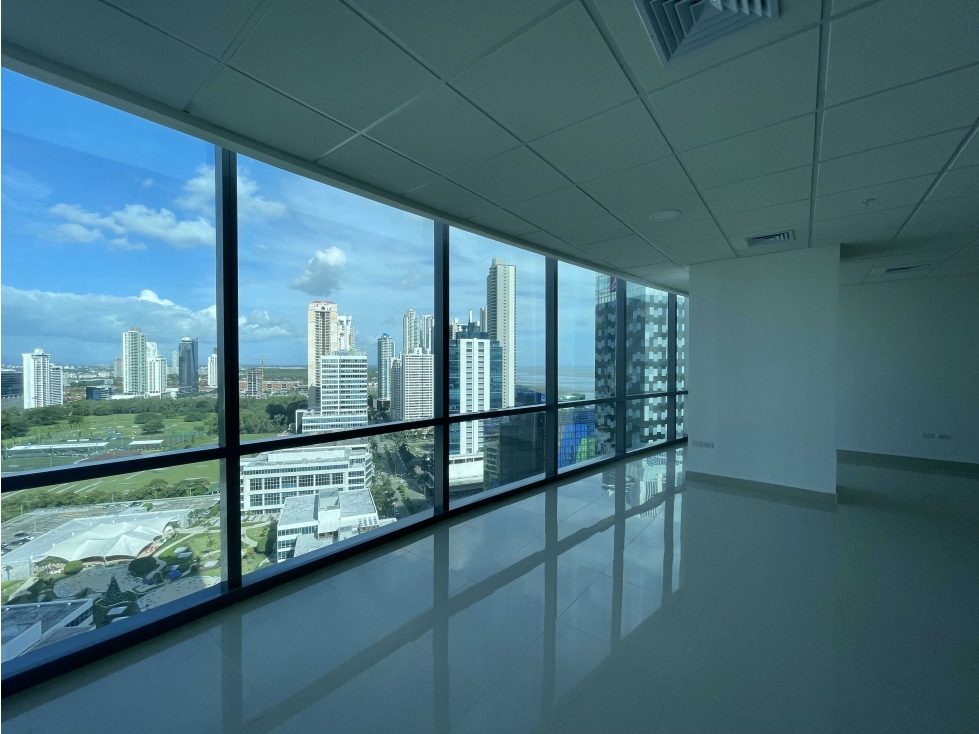Oficina de 104 m² Amoblada en Torre Corporativa en Costa del Este - 1