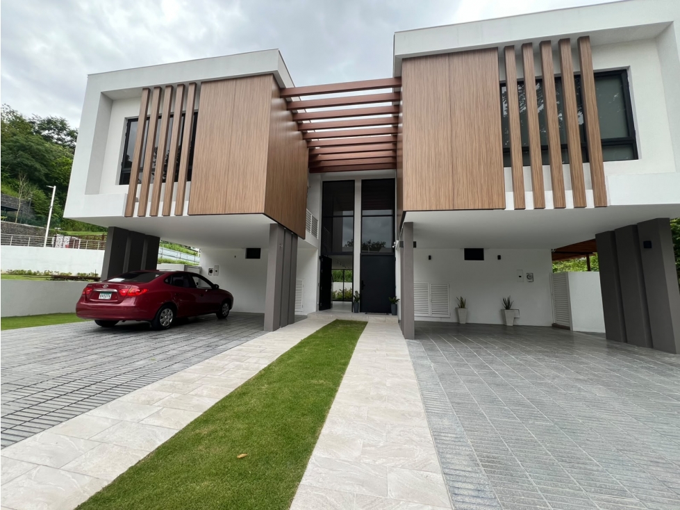 Viva Rodeado de Naturaleza Solo 9 Casas Duplex Exclusivas