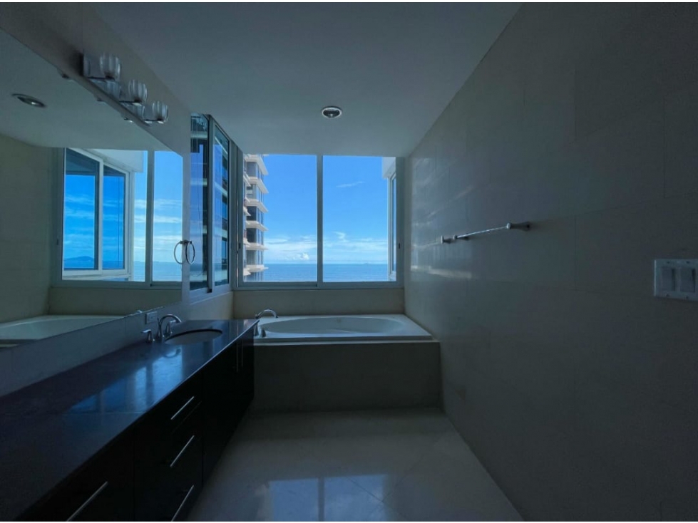 SEA CONFIABLE VENDE O ALQUILA APARTAMENTO EN PH THE POINT — foto 5
