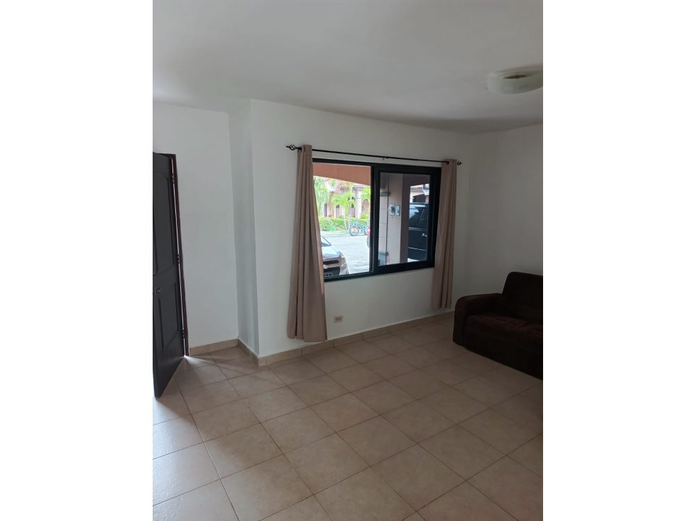 SEA CONFIABLE VENDE CASA EN VERSALLES 3 RECAMARAS — foto 4