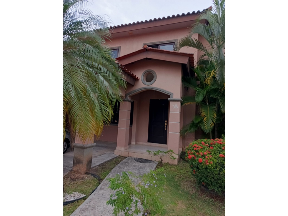 SEA CONFIABLE VENDE CASA EN VERSALLES 3 RECAMARAS — foto 2