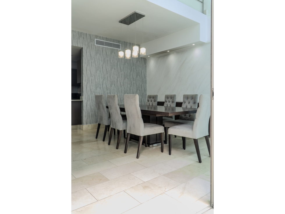 SEA CONFIABLE VENDE O ALQUILA APARTAMENTO PH GRAND TOWER AMOBLADO — foto 6