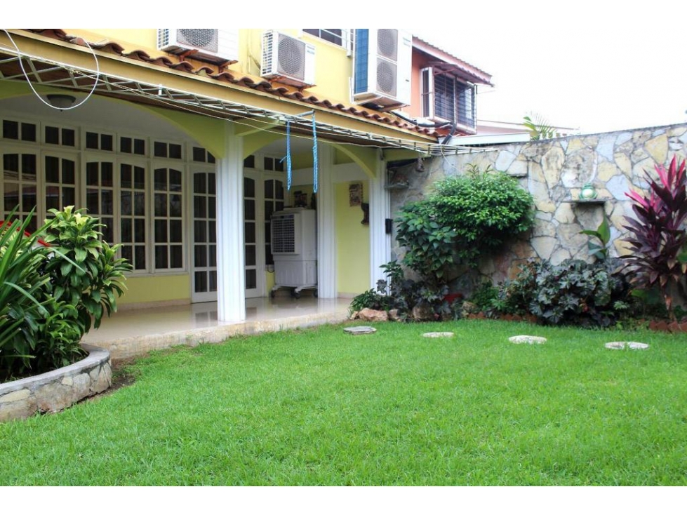 SEA CONFIABLE VENDE CASA EN BETHANIA CLUB X