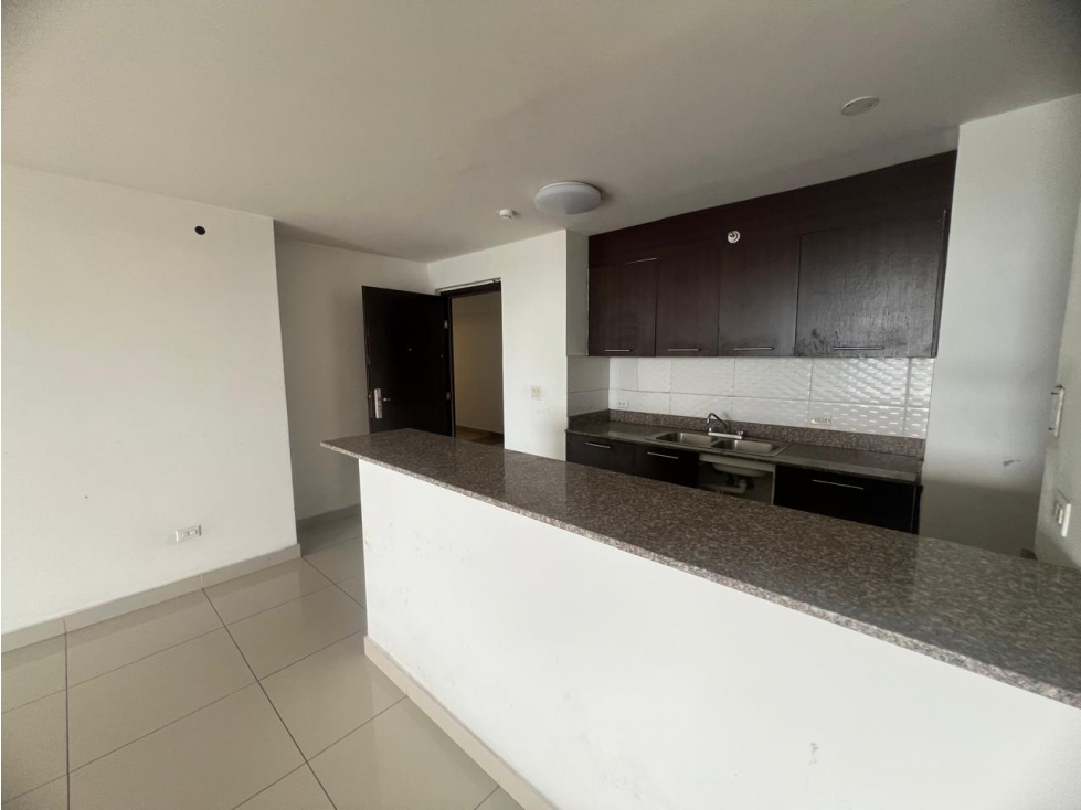 SEA CONFIABLE VENDE APARTAMENTO EN PH PORTOFINO 3 RECAMARAS — foto 4