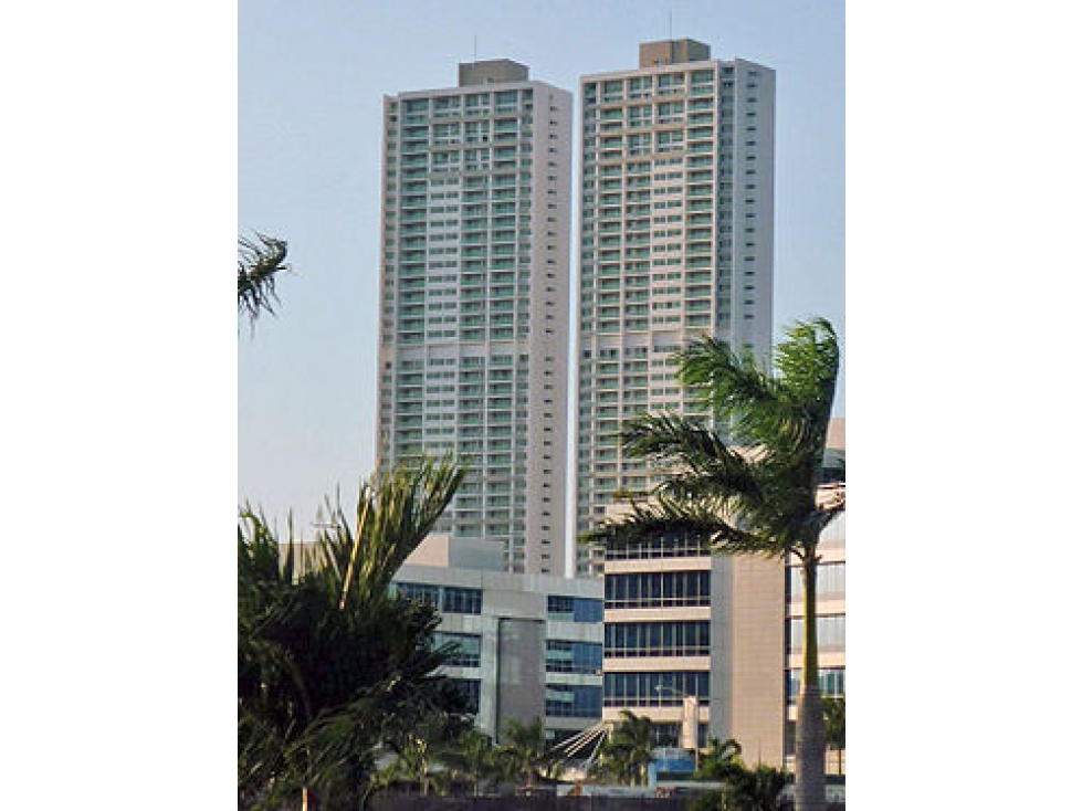 SEA CONFIABLE VENDE O ALQUILA APARTAMENTO EN SEVILLA TOWERS