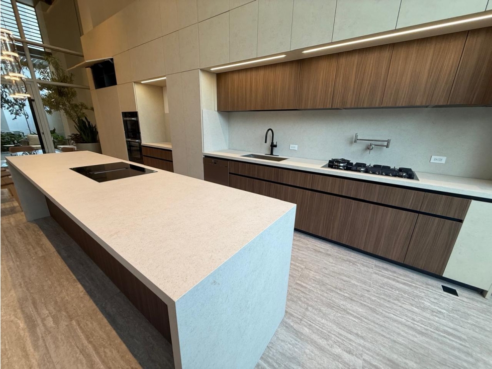SEA CONFIABLE VENDE APARTAMENTO EN PH OCEANA 3 RECAMARAS — foto 6