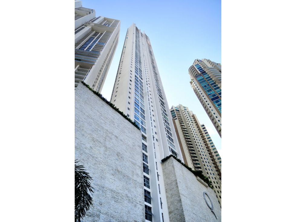 SEA Confiable Vende Hermoso Q Tower Punta Pacifica 4 Recamaras
