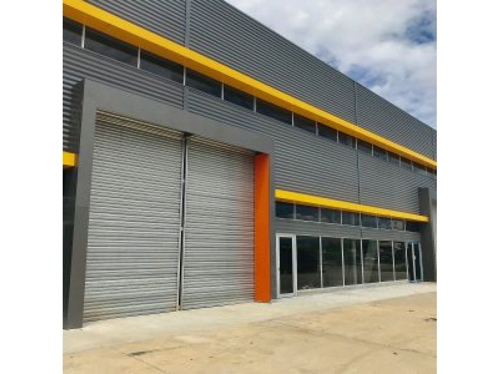 SEA CONFIABLE ALQUILA BODEGA EN PARQUE INDUSTRIAL JUAN DIAZ