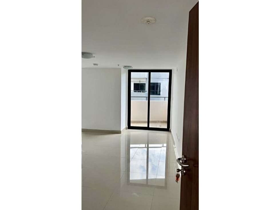 SEA CONFIABLE VENDE APARTAMENTO EN PH WORLDWIDE — foto 2