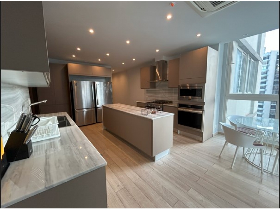 SEA CONFIABLE VENDE APARTAMENTO PH THE TOWERS AMOBLADO EN PAITILLA — foto 5