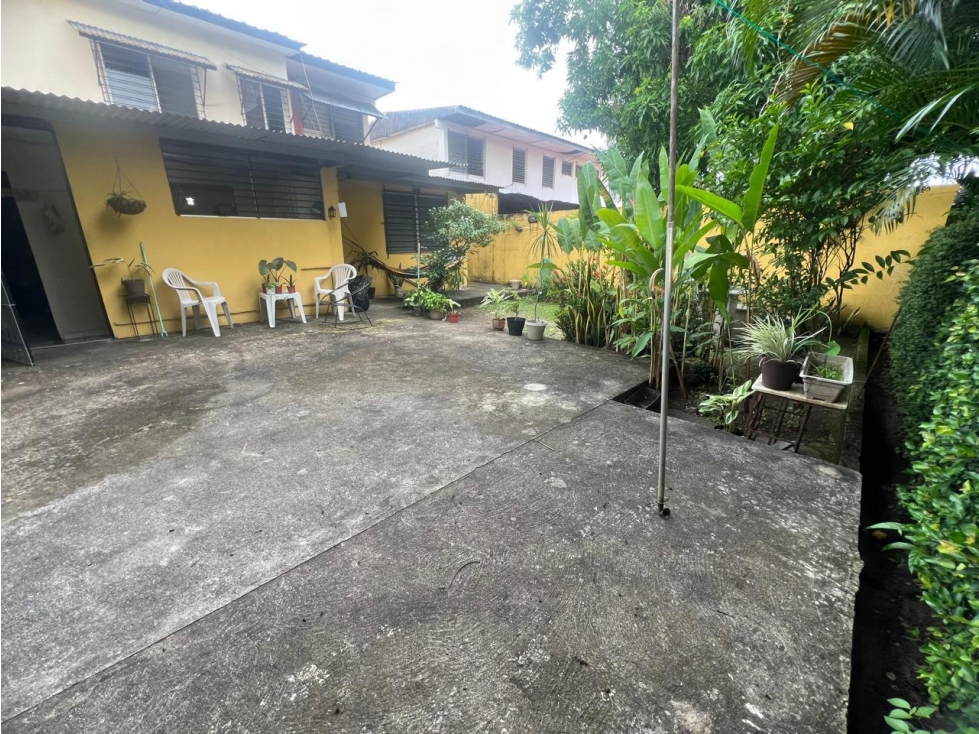 SEA CONFIABLE VENDE HERMOSA CASA EN CHANIS