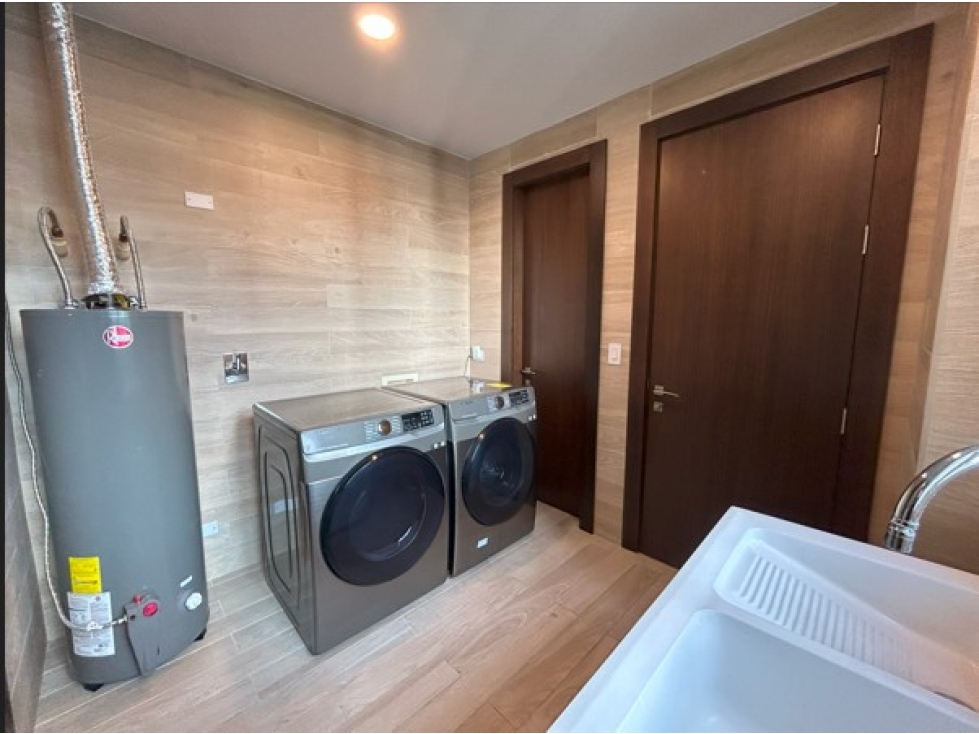 SEA CONFIABLE VENDE APARTAMENTO PH THE TOWERS AMOBLADO EN PAITILLA — foto 6