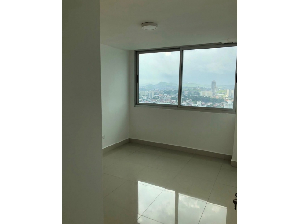 SEA CONFIABLE VENDE Y ALQUILA APARTAMENTO EN SEVILLA TOWERS — foto 4