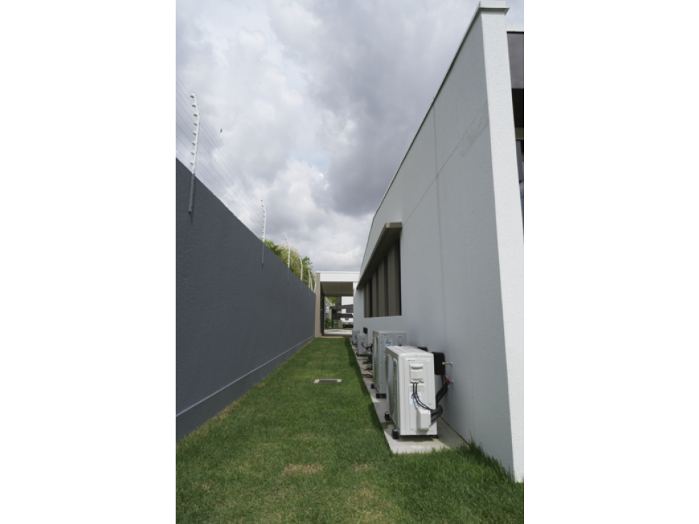 Tu casa de 3 recámaras en Altos de Panamá $484K en comunidad exclusiva — foto 3