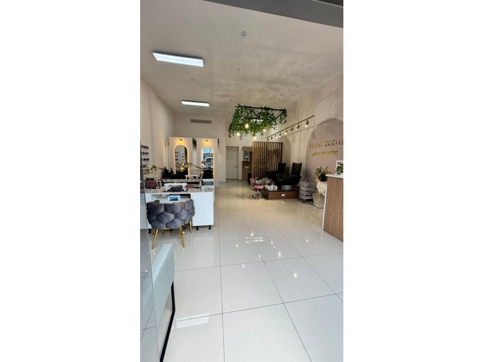 Tu Salón de Belleza Amoblado en Obarrio | 78 m² Oportunidad Comercial — foto 3
