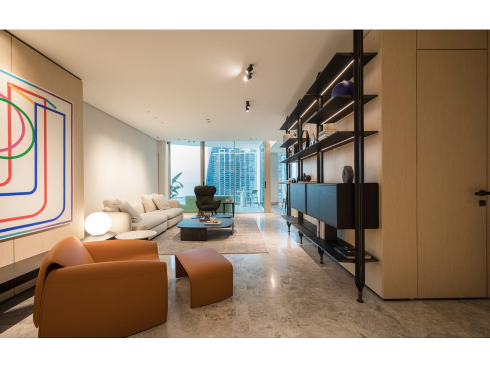 SEA CONFIABLE VENDE APARTAMENTO PH PACIFIC POINT TORRE 400