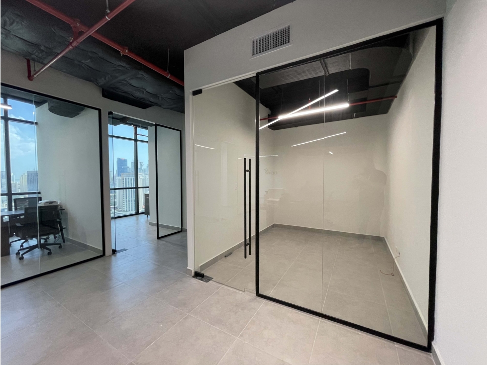 Sea Confiable alquila oficina en Tower Financial Center Calle 50 — foto 4